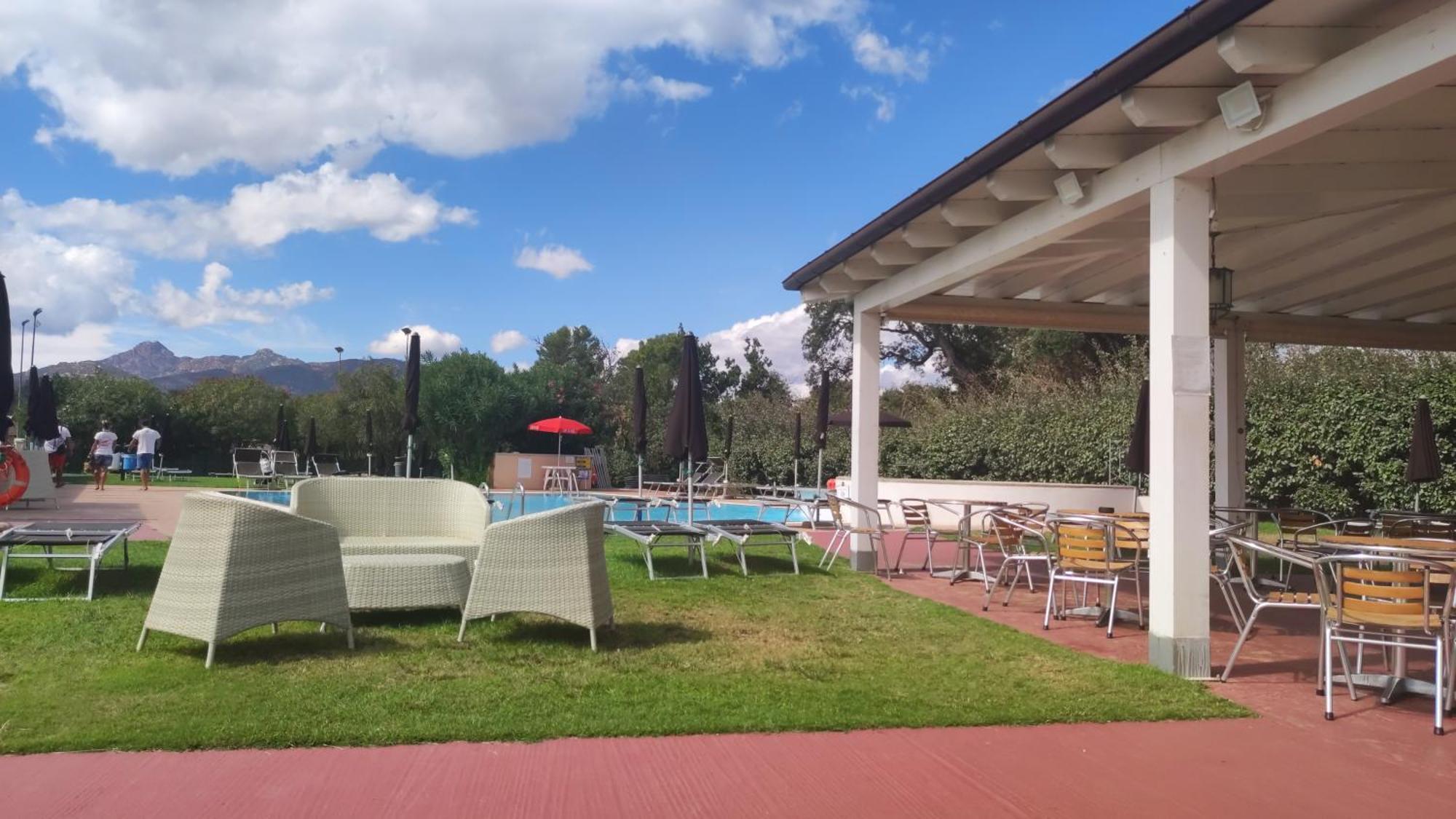 Li Suari Club Village Сан-Теодоро Экстерьер фото