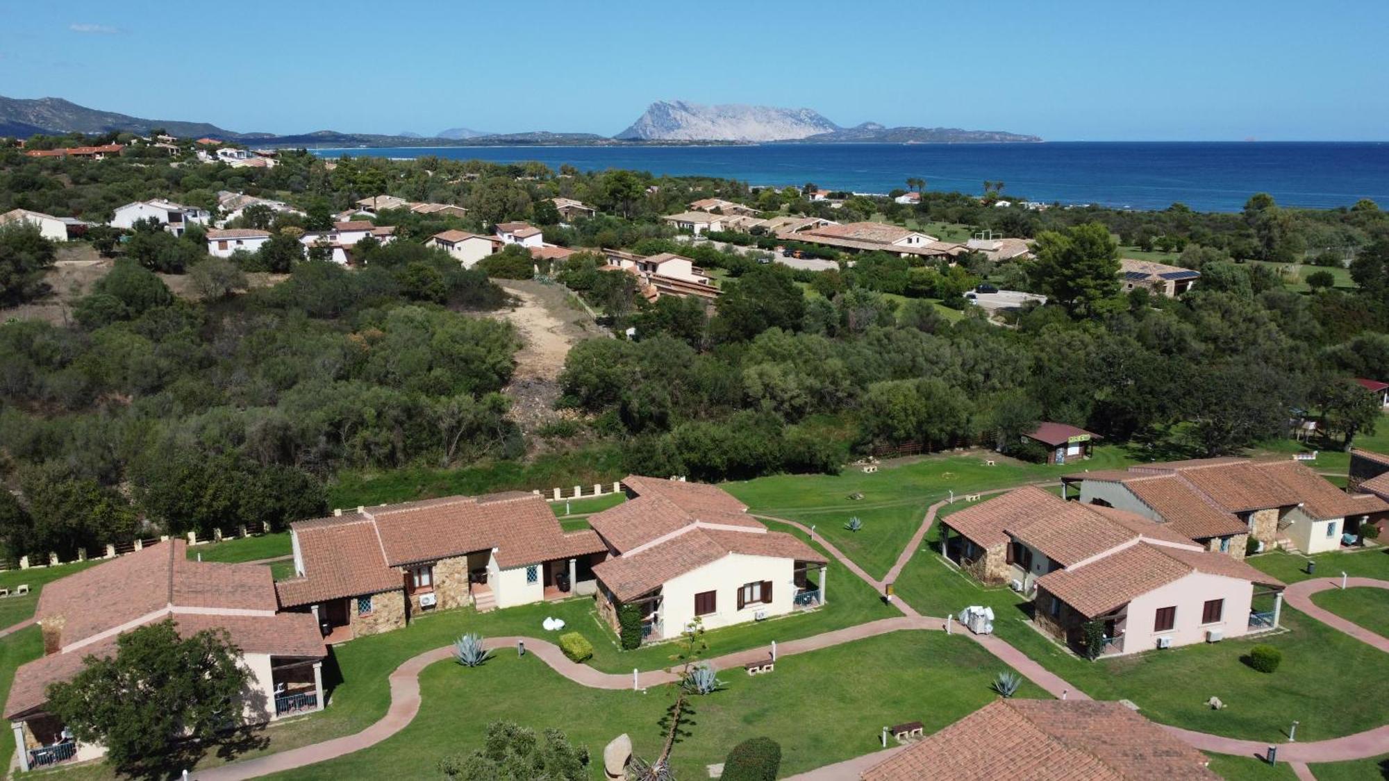 Li Suari Club Village Сан-Теодоро Экстерьер фото