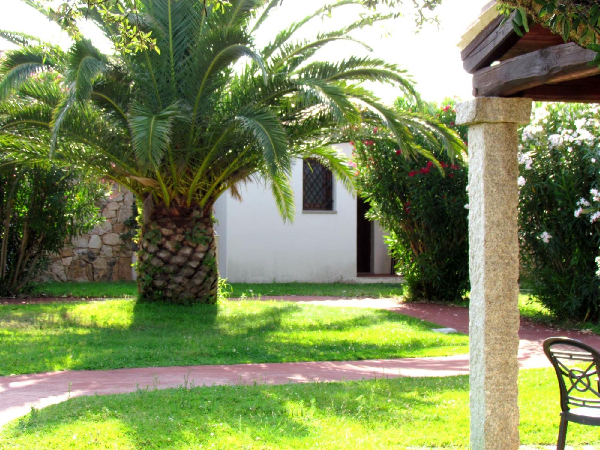 Li Suari Club Village Сан-Теодоро Экстерьер фото