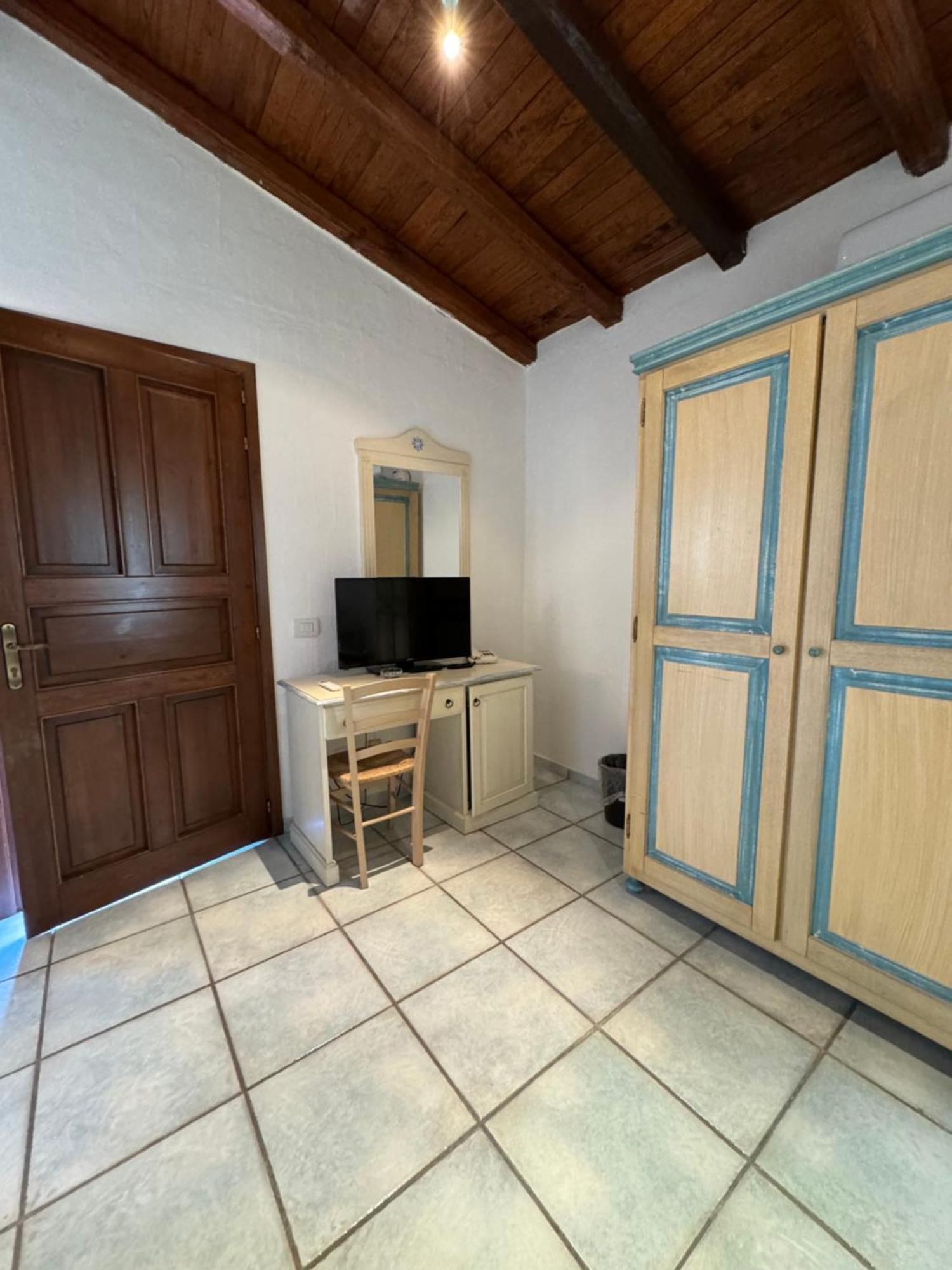Li Suari Club Village Сан-Теодоро Экстерьер фото